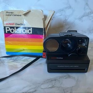Vintage Polaroid Pronto Land Sonar Camera